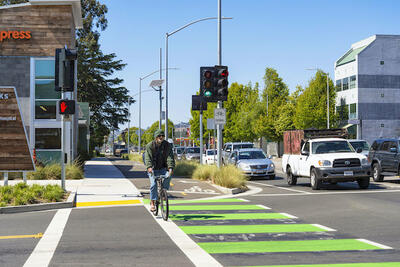 Photo of bicyclist in bike lane on San Pablo Avenue, Berkeley